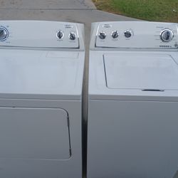 Whirlpool Washer And Gas Dryer 