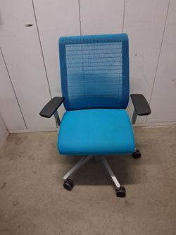 Steelcase ting $ 160 each