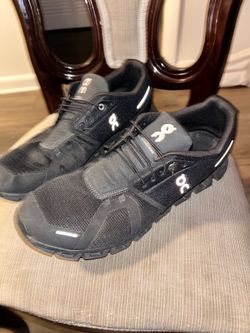 Men’s shoes size 13