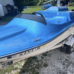 1988 Funjet With Tailer Blue And White 