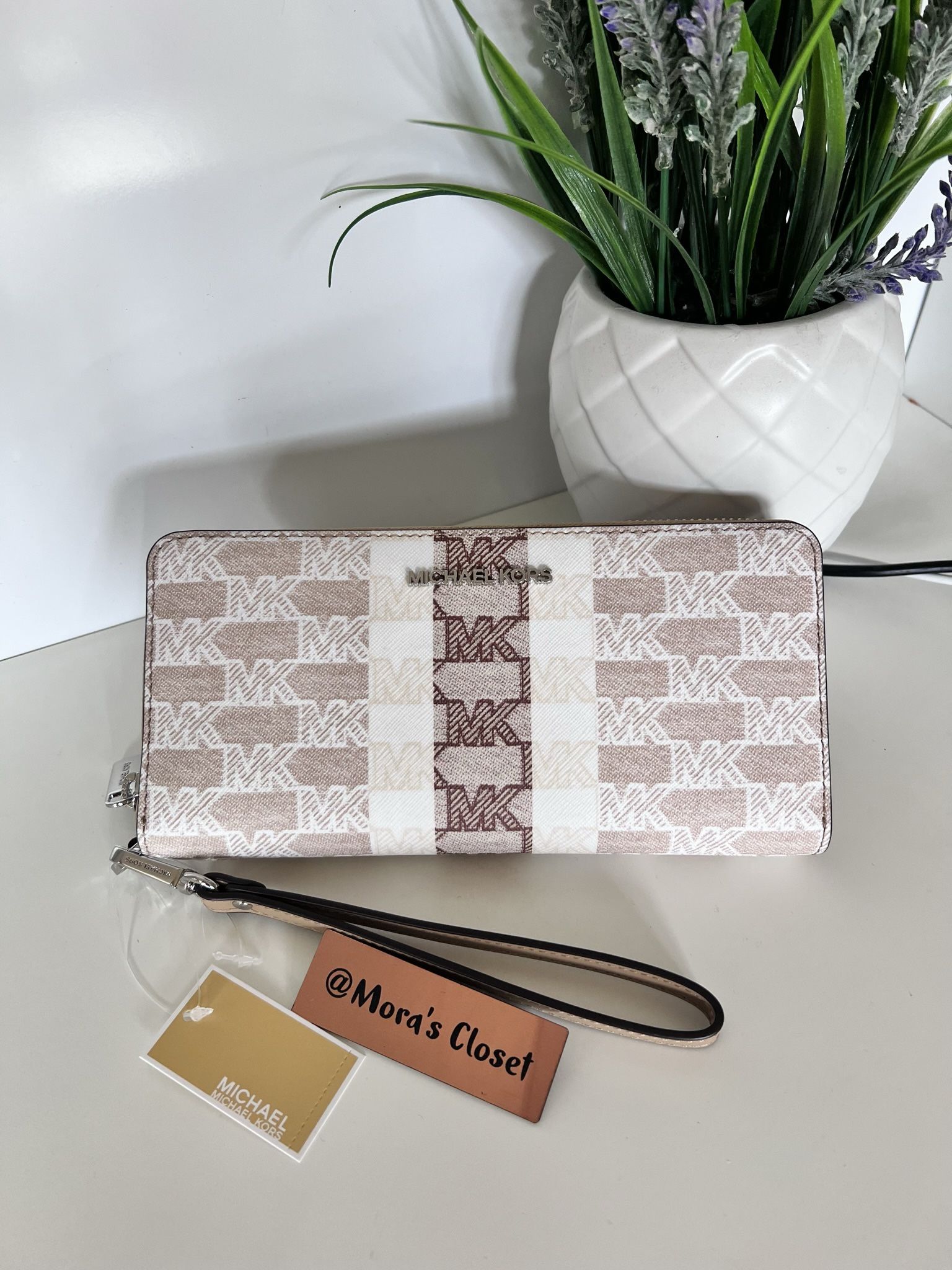 Michael Kors Lg Wallet