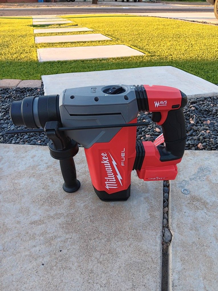 SDS ROTARY HAMMER DRILL MILWAUKEE TOOL ONLY