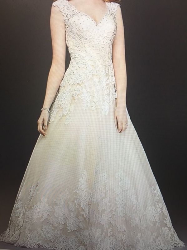Wedding Dress (White)