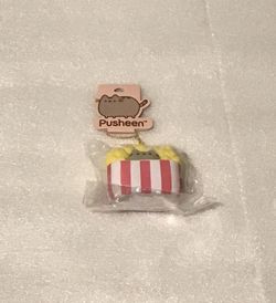PUSHEEN Squishy Square Popcorn Hamee Pusheen 658-000693-US 20156