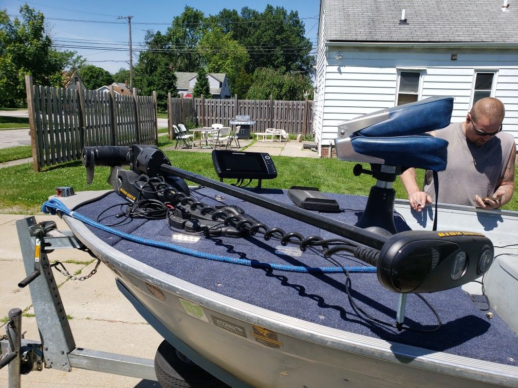 Lowe sea nymph deep V 14ft Minn Kota ulterra trolling motor ipilot w