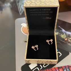 Minnie Ear Earrings 
