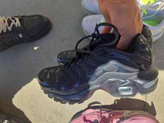 7 shoes mostly size 5.5 Y