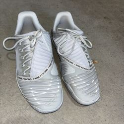 Nike Ballestra 2 fencing shoes size 8.5M 