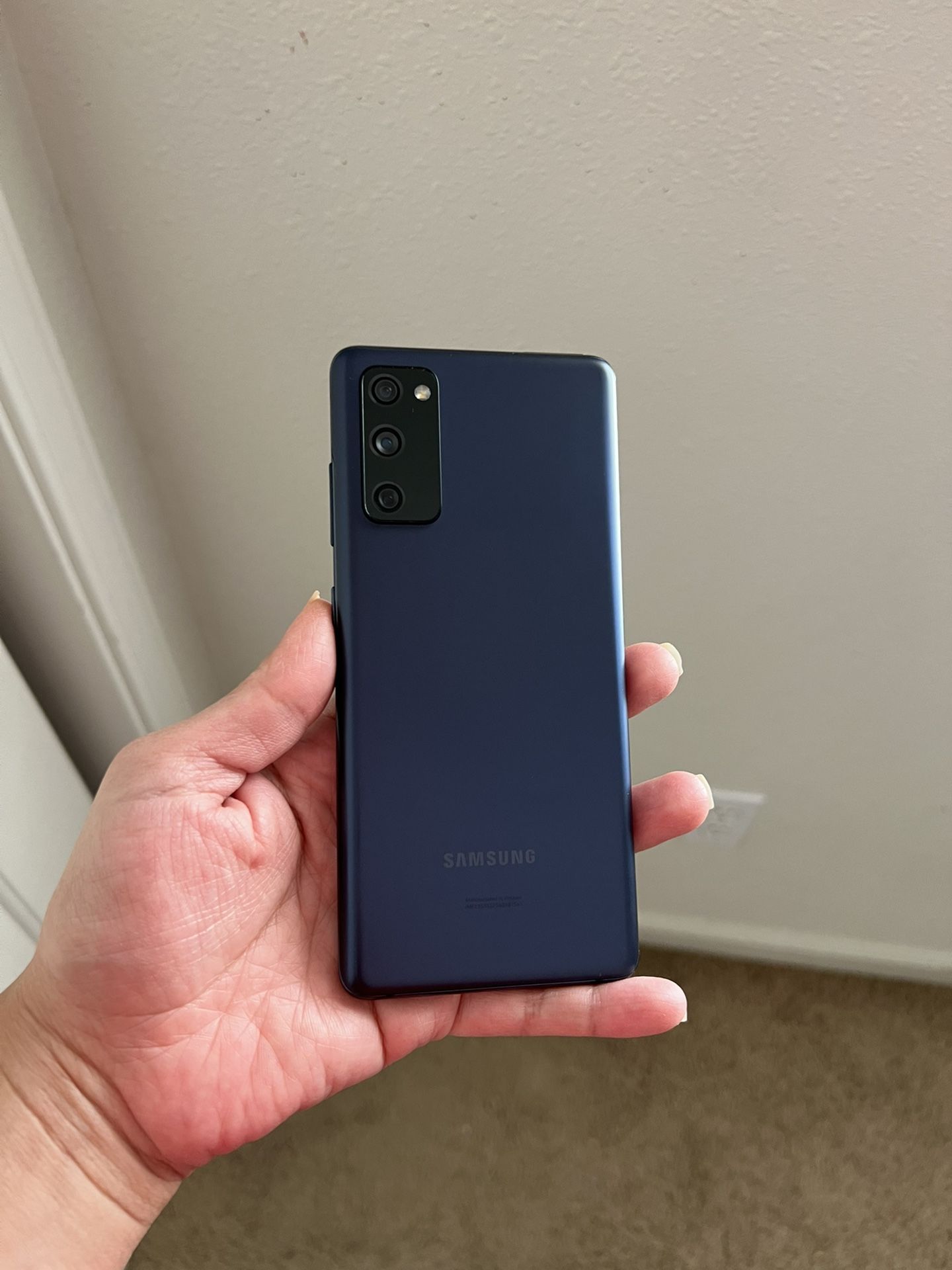 Samsung Galaxy S20 FE 128gb AT&T/cricket