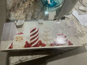 Christmas Holiday Candle Set in Box