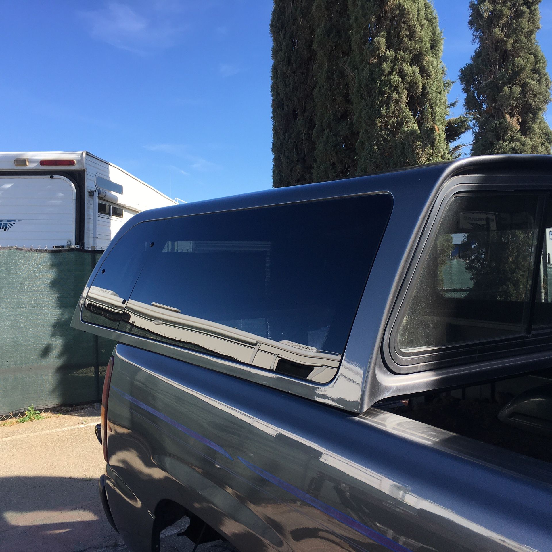 SnugTop Camper Shell for Sale in Riverside, CA OfferUp