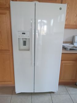 GE Refrigerator