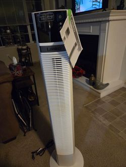 48" LASKO SMART TOWER FAN