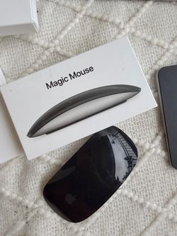 Apple Magic Mouse (Black Multi-Touch Surface) – In Original Box