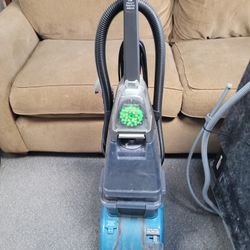 Hoover Power Scrub Deluxe Carpet Cleaner