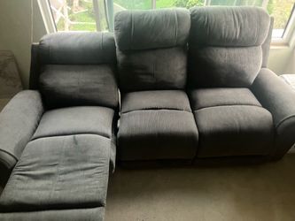 Dual recliner 🛋️ couch for smaller homes