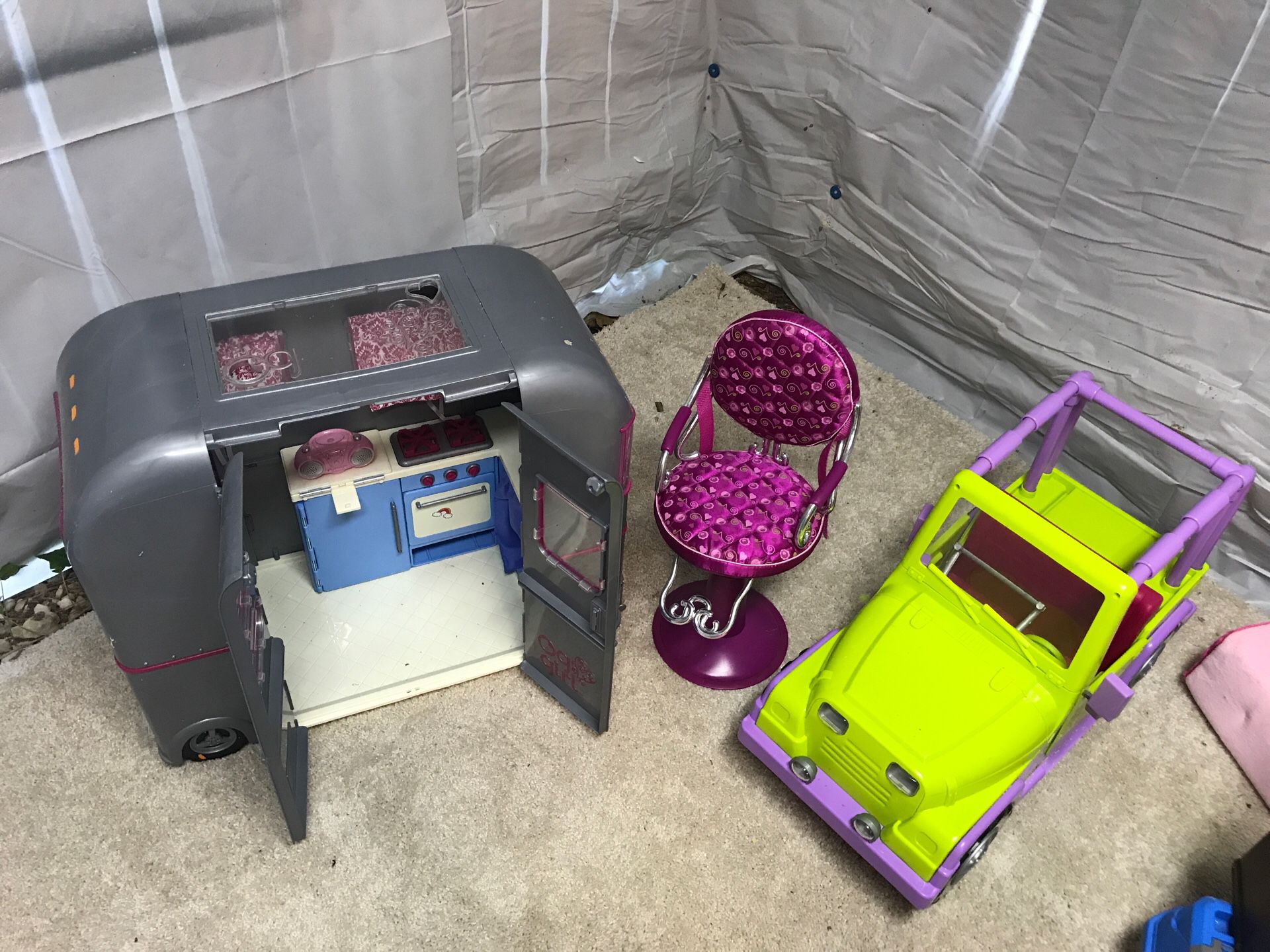 American doll trailer and jeep