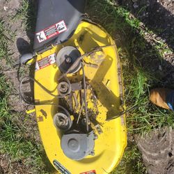 ((READ AD))((42"  L-SERIES johndeere Deck)) Riding Mower 