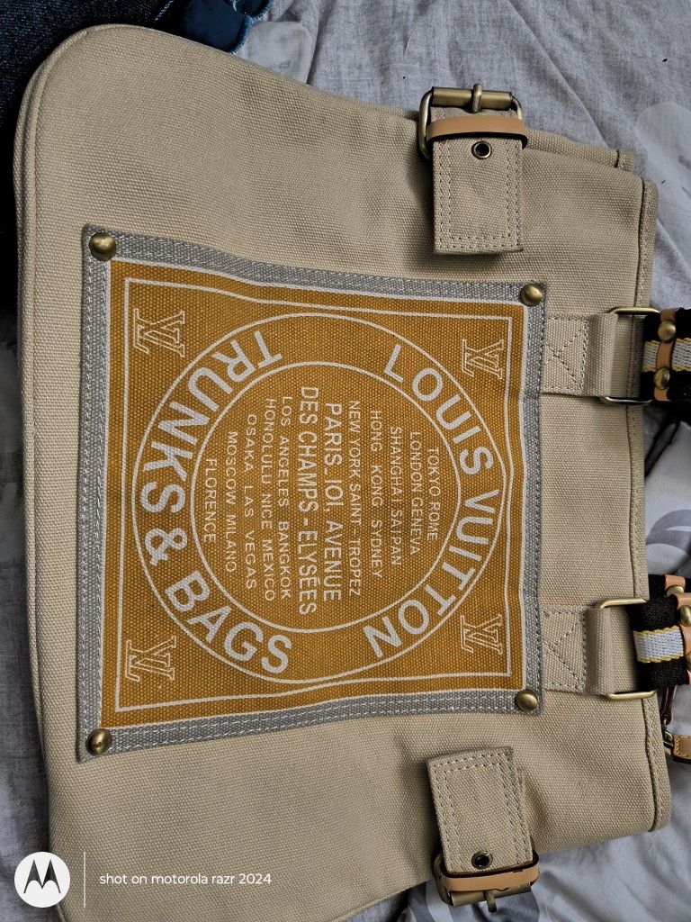 XL Louis Bag Clothing