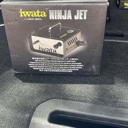Iwata airbrush Gun & Compressor 