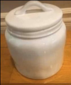 Rae Dunn Ceramic Cookie Jar for Snack Storage, Stoneware Treat Canister,  White Snacks