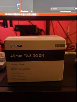 Sigma 45 mm Sony lens