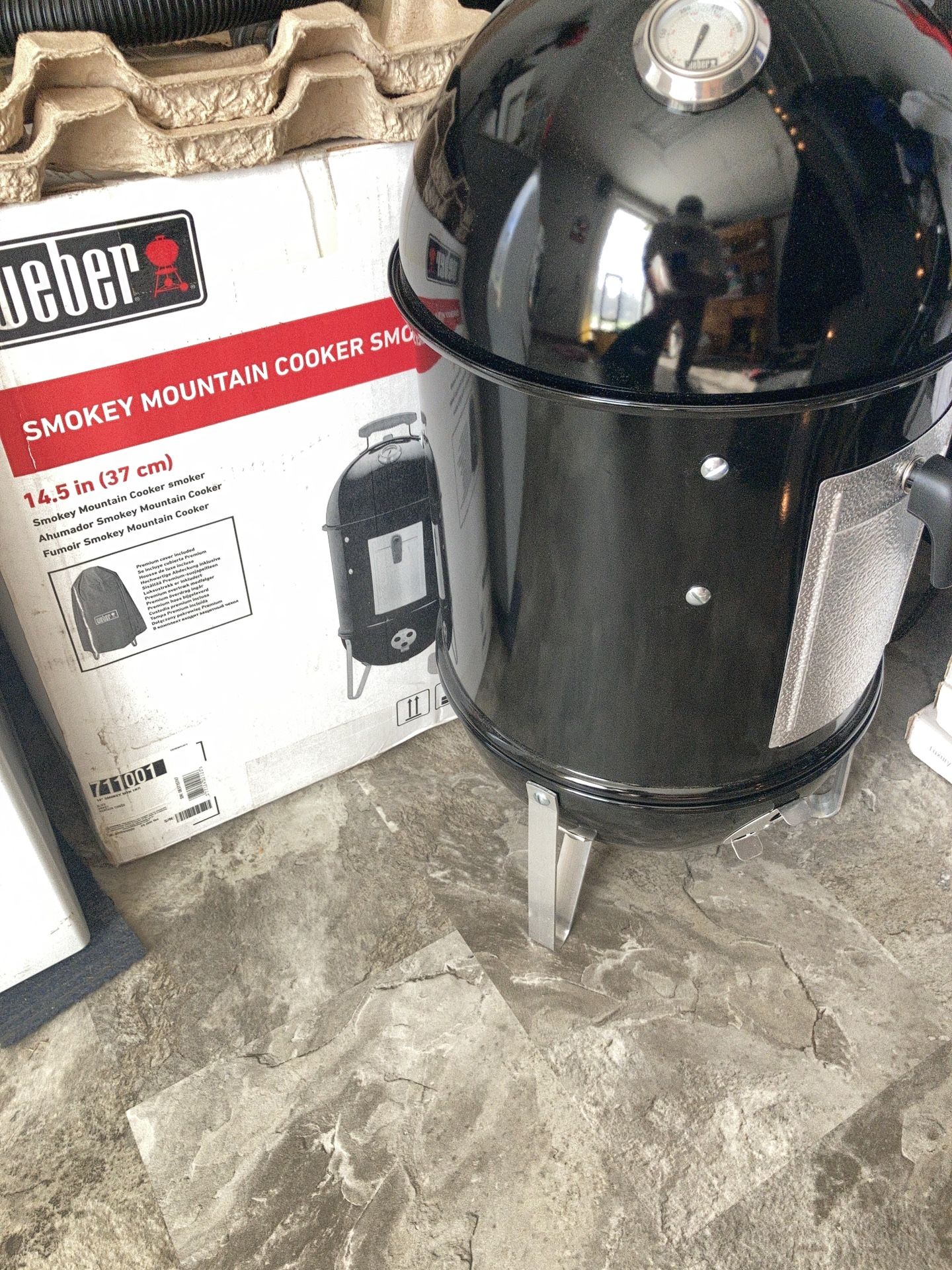 Weber Smokey Mountain 14.5