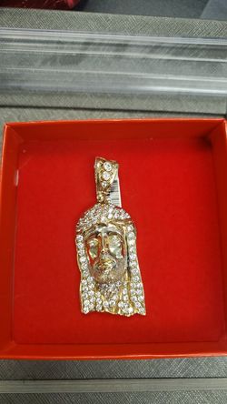 10k Jesus head charm