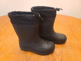 Kamik Snow Boots Kids Size 4