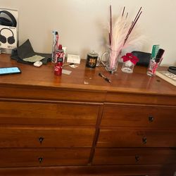 Free 8 Drawer Dresser