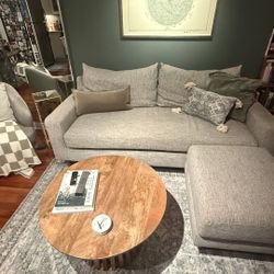 Interior Define couch with ottoman : free if pickup on March 5th or pay for delivery only