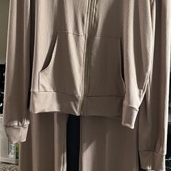 Pink Sweat Shirt And Pants