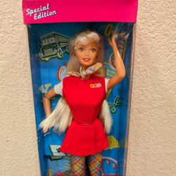 Schooltime Fun Barbie Doll Special Edition 1997 NIB 18487 Vintage Mattel Lunchbox