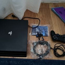 PS4 Pro 1tb (Open box)