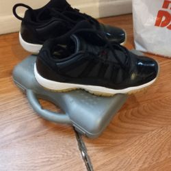 Jordan 11 Low Cut 