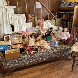 Antique dolls 