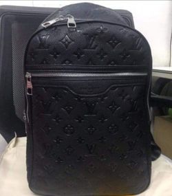 Lv bag read description before purchasing item  $  2,0 0