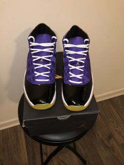 Jordan 11s