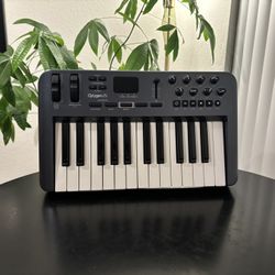 M-Audio Oxygen 25 Keyboard Music Production DJ Controller