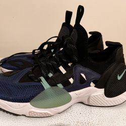 Nike Men’s Huaraches 