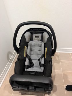 Evenflo Infant Car Seat with Base