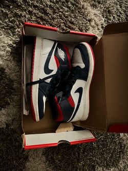 Air Jordan 1 Mid Sneakers