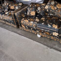 Free Floral Loveseats