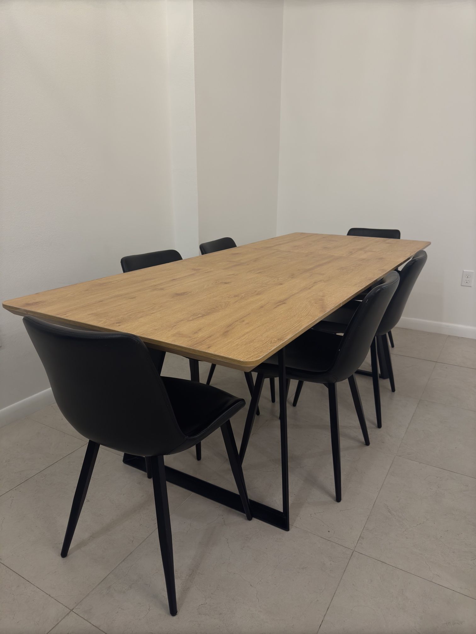 Dinning Table With 6 Chairs