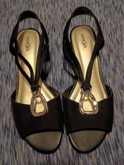 Black Women's Sandals with Silver Tone-Accent 8.5