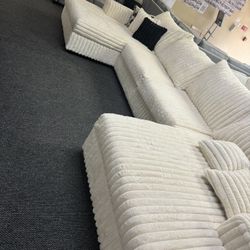 New Sectional For $1899