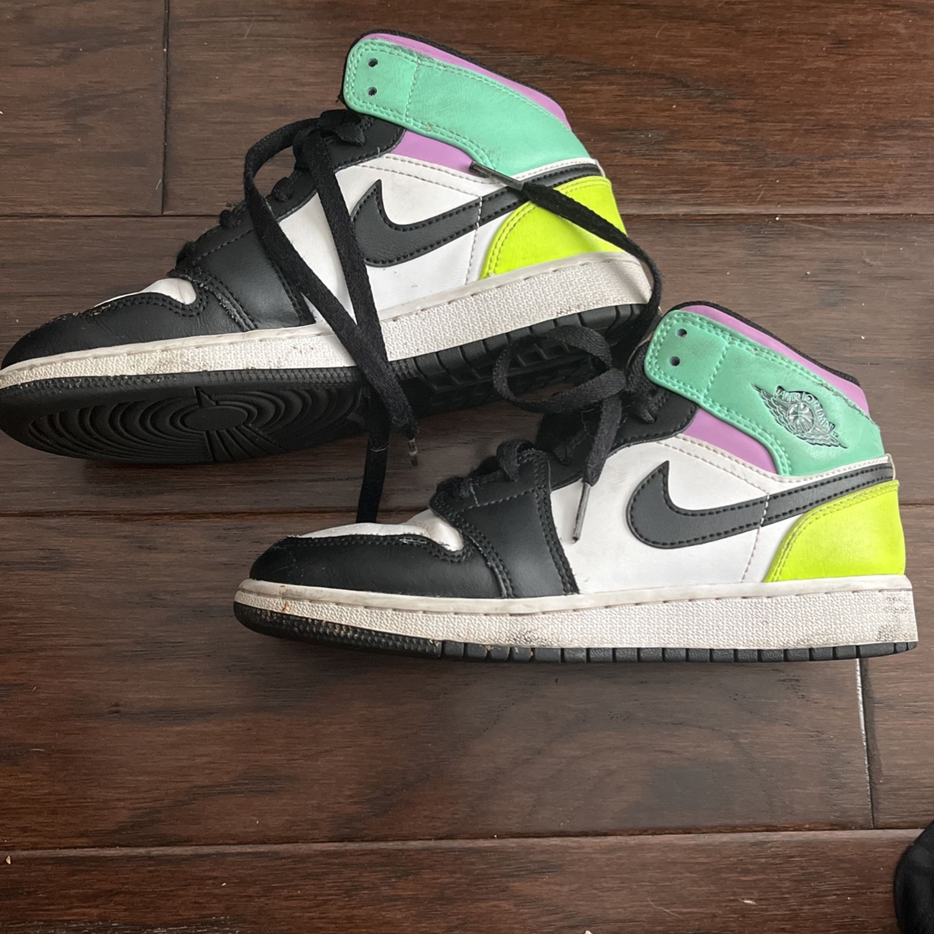 jordans for girls size 4