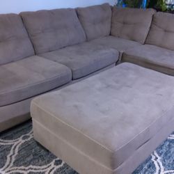 Sectional Couch 