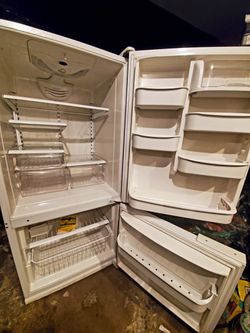 Refrigerator Refrigerador $200 Obo