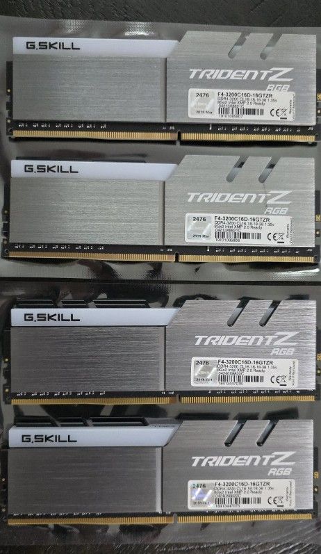 Trident Z RGB 3200 32GB 8GBx4 RAM